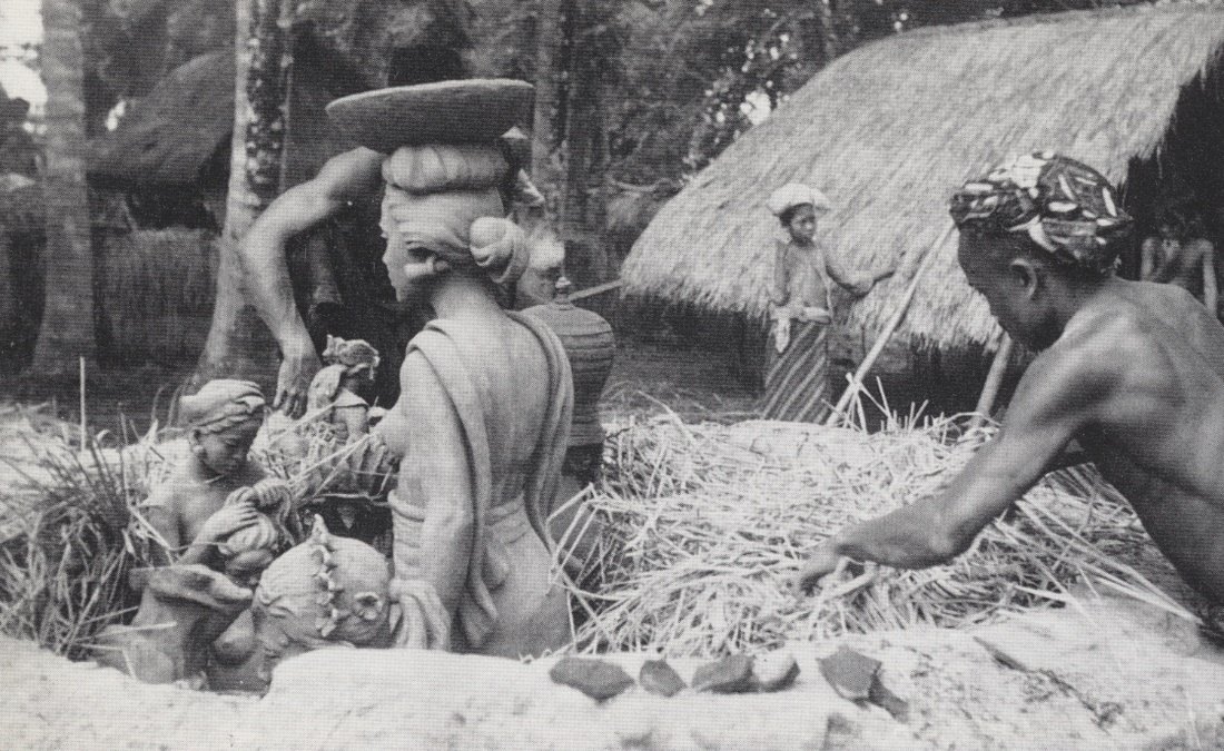 Arthur Fleischmann, open air kiln in Bali, 1938