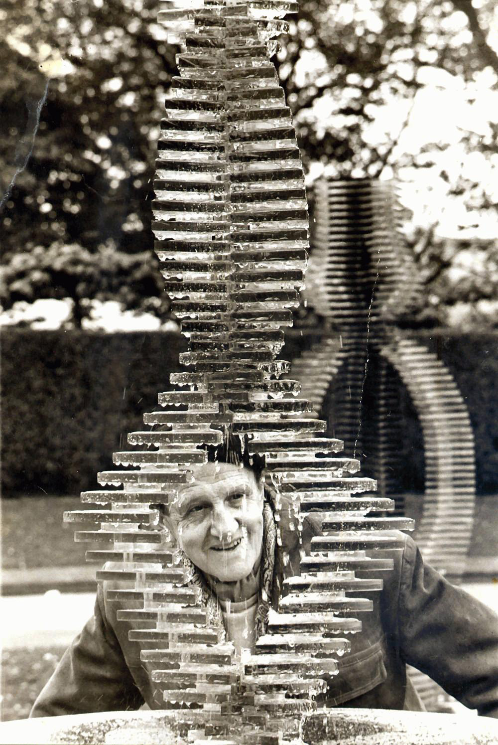 Exhibition of Arthur Fleischmann’s Water Sculptures in the Victoria Embankment Gardens, Westminster Fetival 1973.