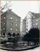 11. Vienna - Herbortgasse Estate, Herderplatz, arch: Karl Krist, 1924-5