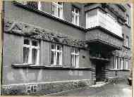 14. Vienna - Hickelgasse Residential Block with Frieze by A. Fleischmann