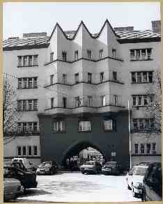 7. Vienna - Liebknecht Hof, arch: Karl Krist, 1926-7